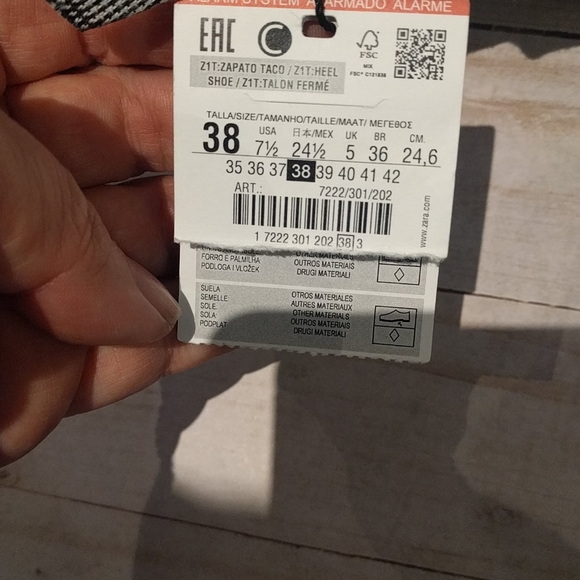 Beautiful sandals by Zara🌸🌸🌸🌸 - Picture 6 of 10